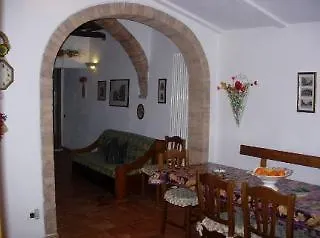 Antica Fonte Residenza Di Gospodarstwo wiejskie *